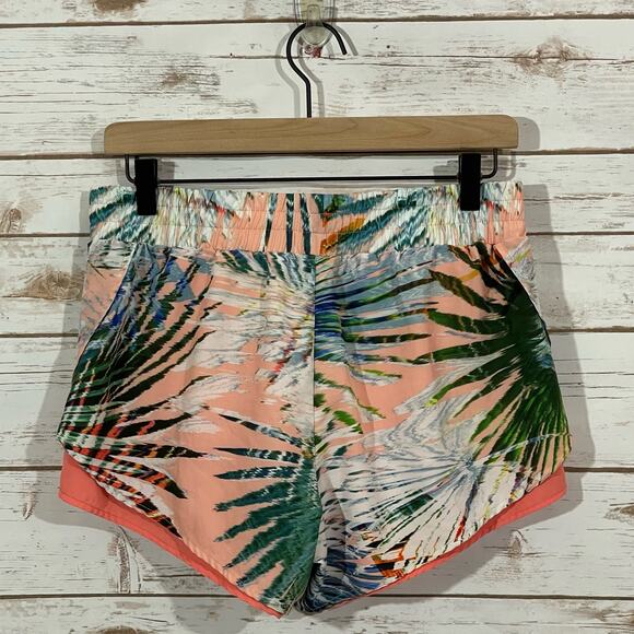 Fabletics Latrice Shorts - Marbella Print/Ginger - Medium - Picture 7 of 11